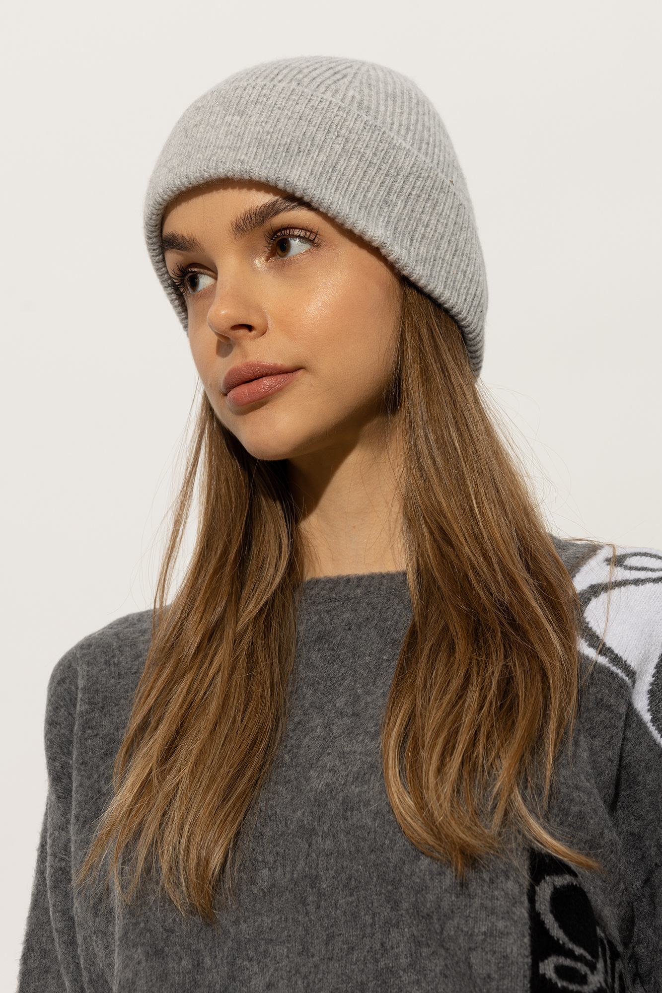 Acne hot sale grey beanie